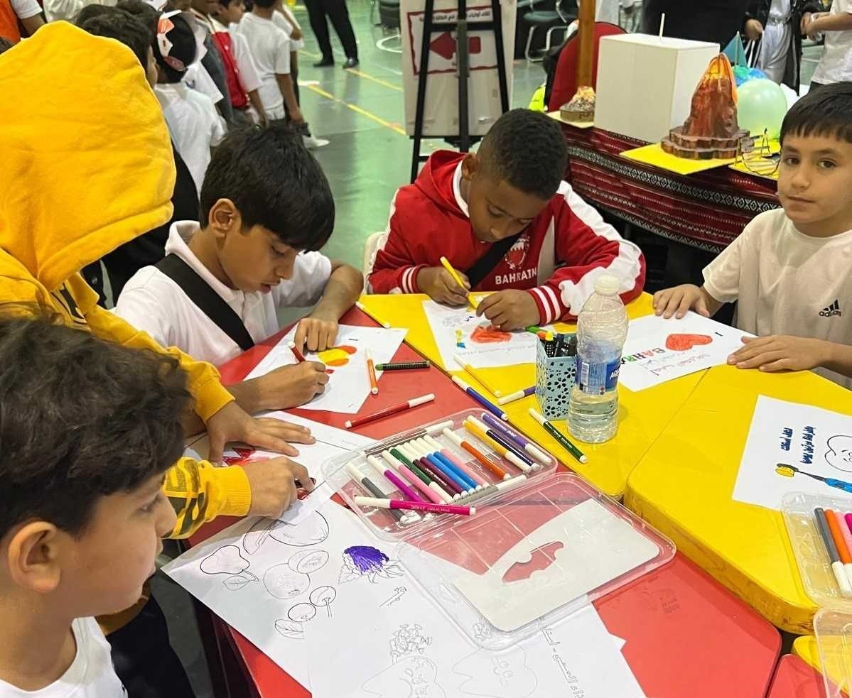 إدارة الشئون الصحية والاجتماعية تنظم فعالية '' مواهب صغيرة وأحلام كبيرة '' لطلبة مدرسة عقبة بن نافع الابتدائية للبنين<